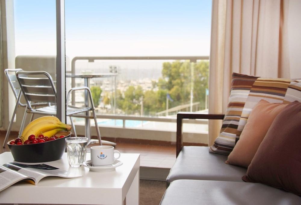 Marina Alimos Hotel Apartments Athens Exterior photo